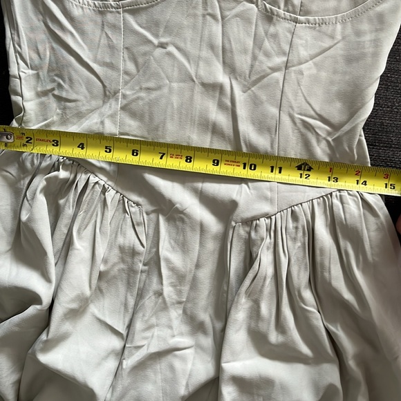 Spaghetti strap cool green dress with pockets - Picture 4 of 5